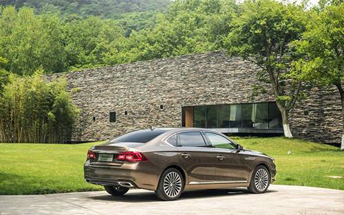 未來3-5年中國(guó)新能源汽車行業(yè)發(fā)展趨勢(shì)分析